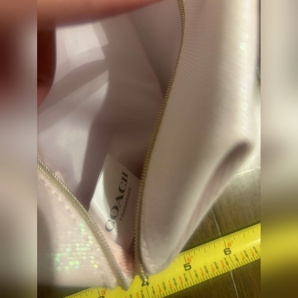 Light pink glitery Coach bag - Picture 11 of 16